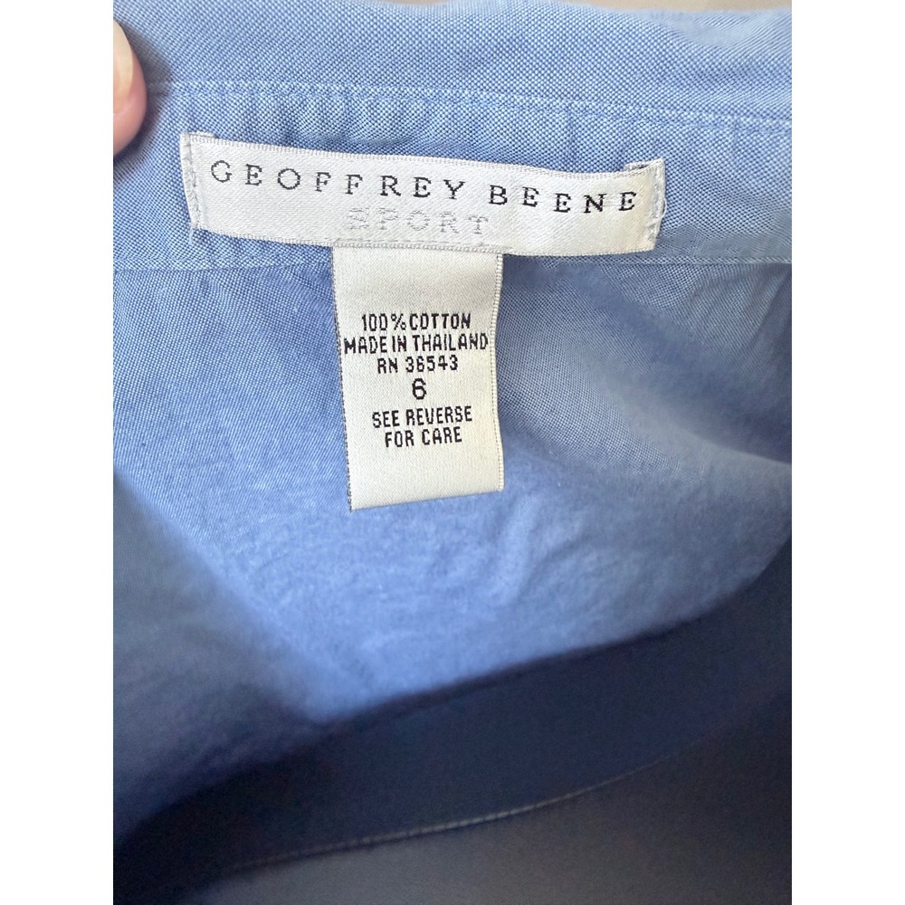 Geoffrey Beene Sport Sleeveless Shirt Womens 6 Blue Cotton Button Down - Picture 4 of 6